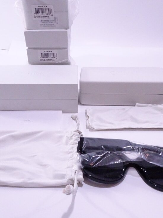 Veronica Beard Reversible CHIMI Women\'s 08 SUNGLASSES Black NIB 198